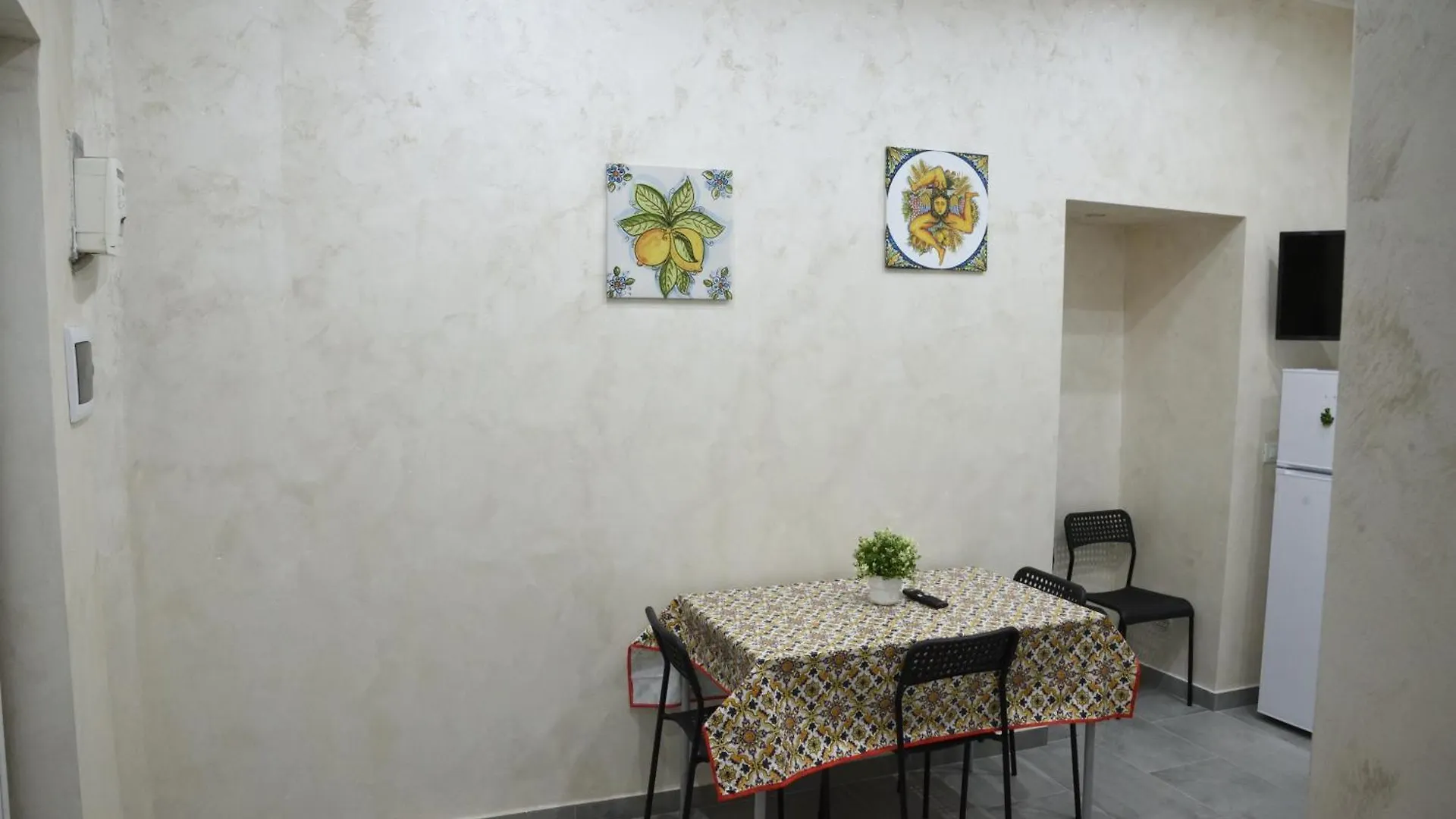 Family House Apartman Catania