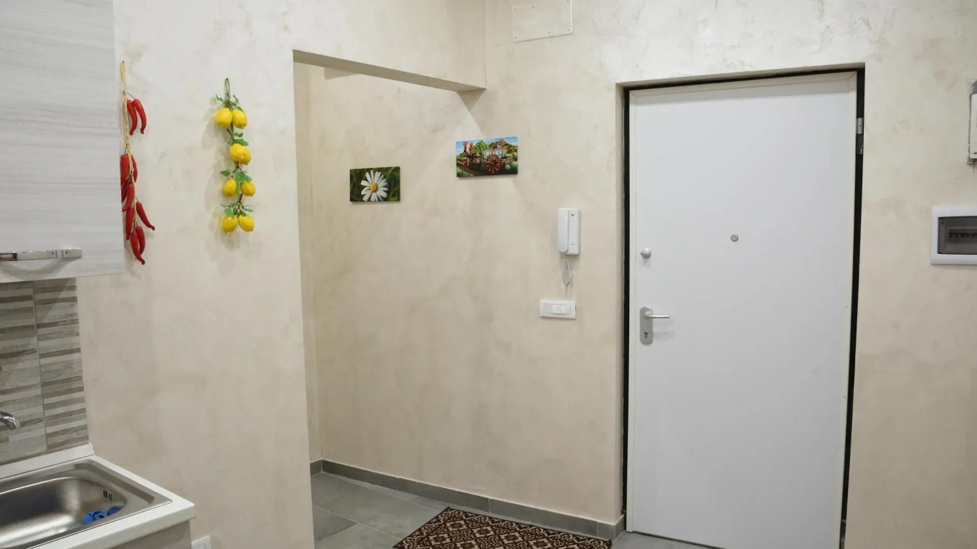 Family House Apartment Catania Italy